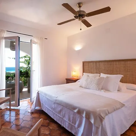 Margarita 85 By Book Menorca Son Bou